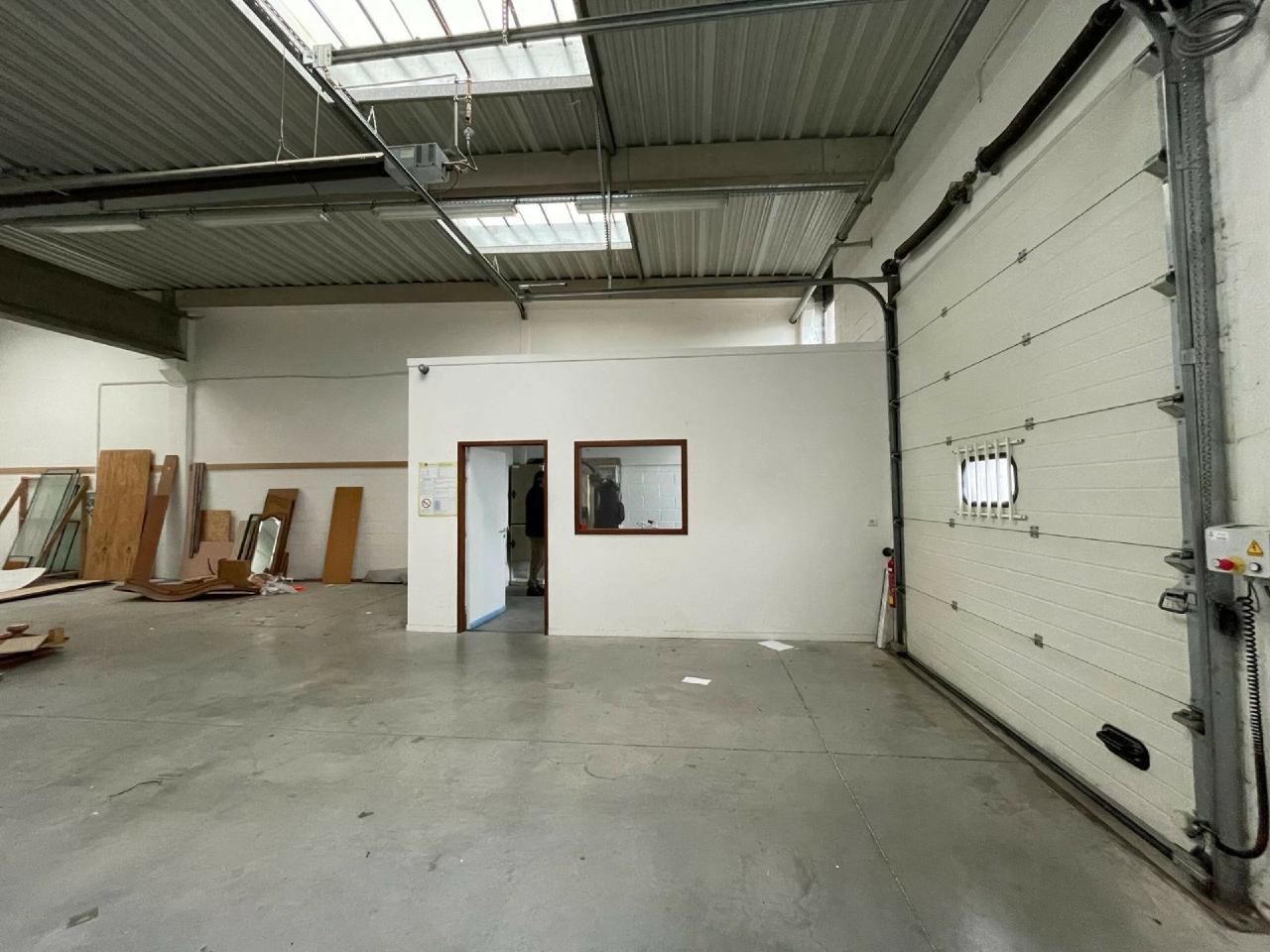 Local d'activité Roost-Warendin 841m² Location local d'activité Roost-Warendin Nord OLACT2420363 3